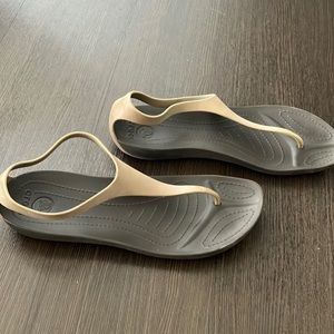 Crocs tan and brown sandals